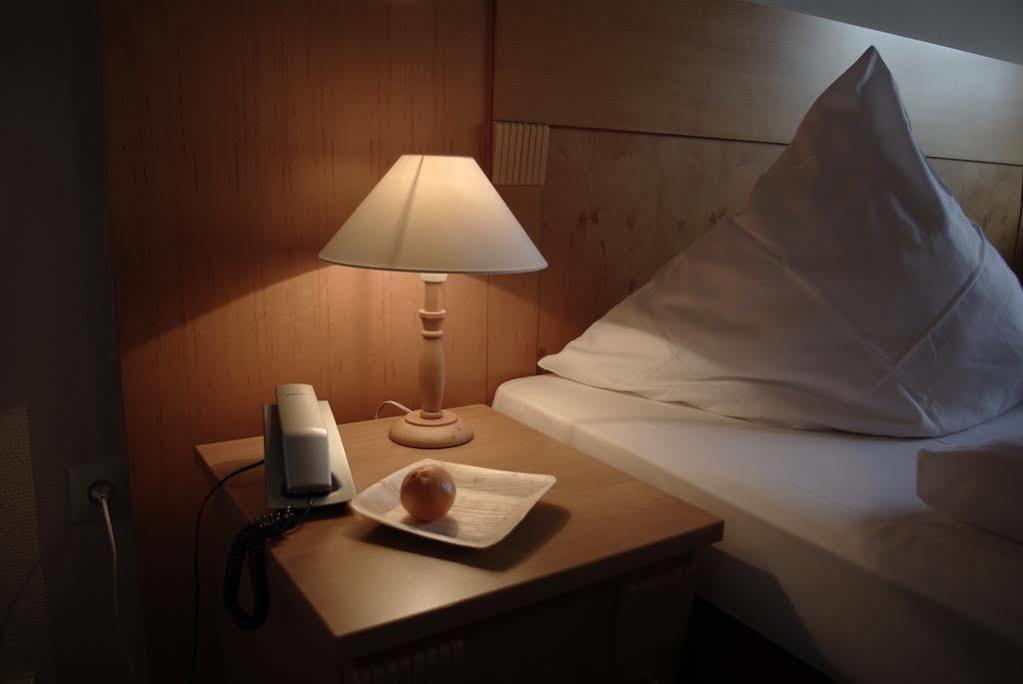 Hotel Weinbek Fockbek Esterno foto